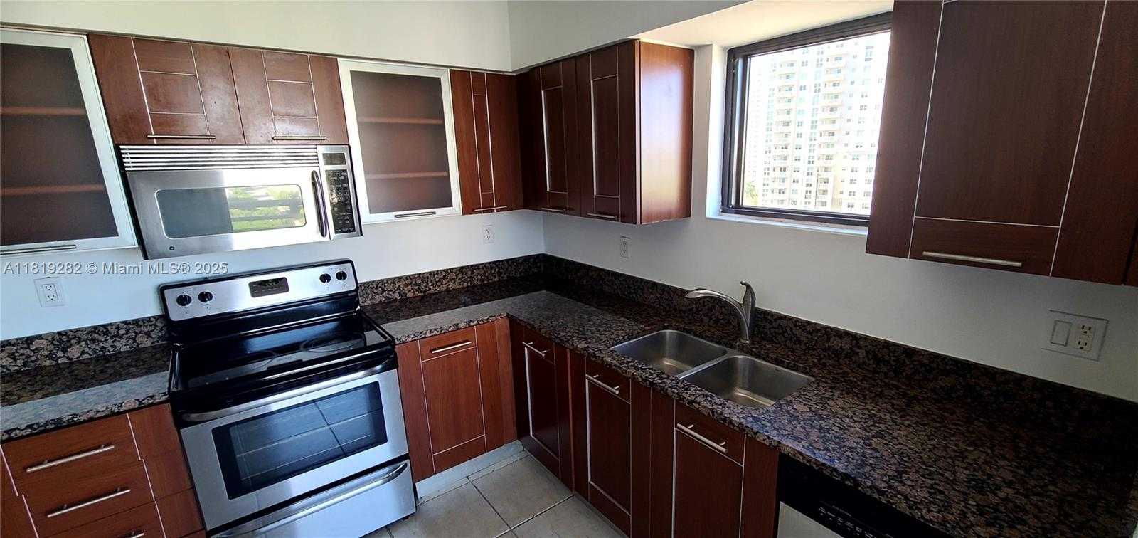 Small Image of 3300 NORTH EAST 191ST ST #1207, Aventura Number 11