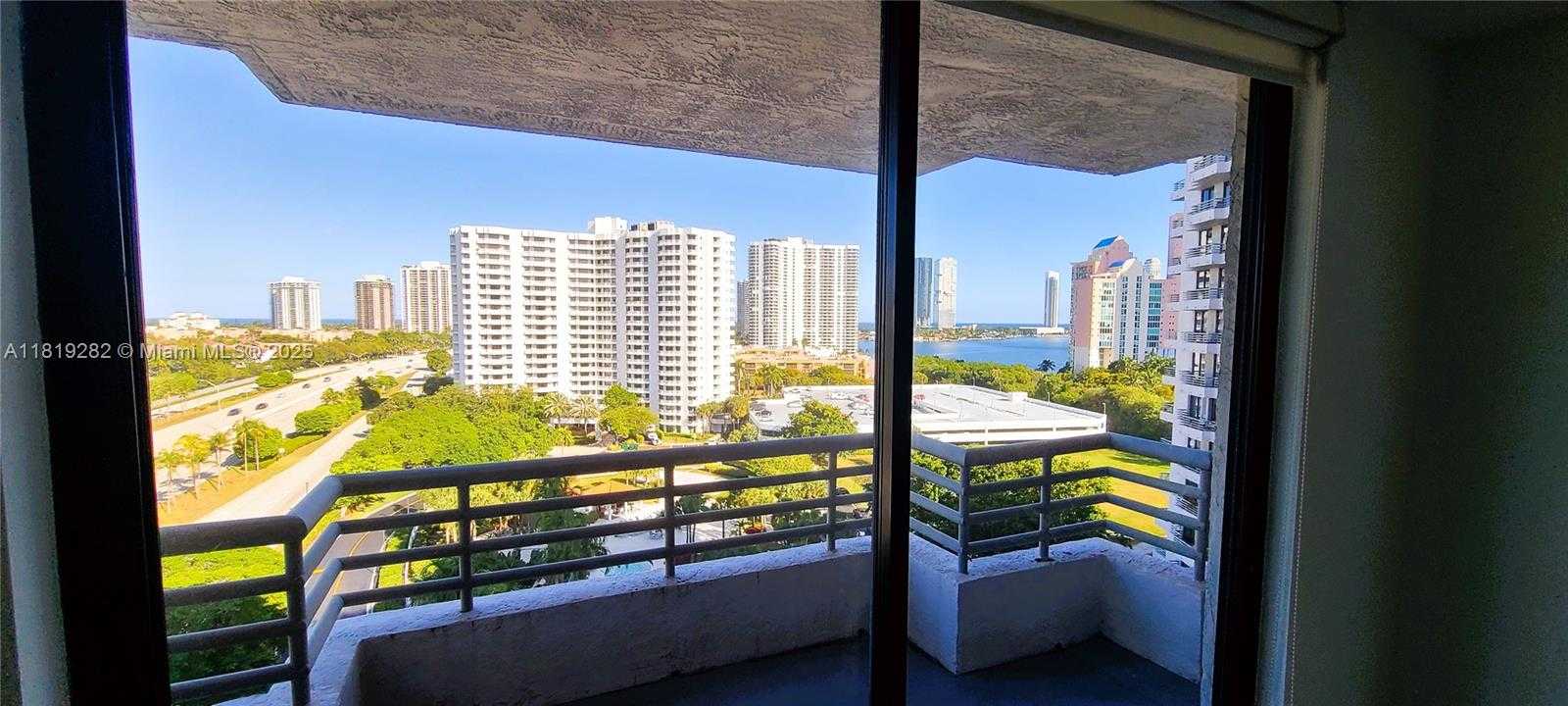Small Image of 3300 NORTH EAST 191ST ST #1207, Aventura Number 14