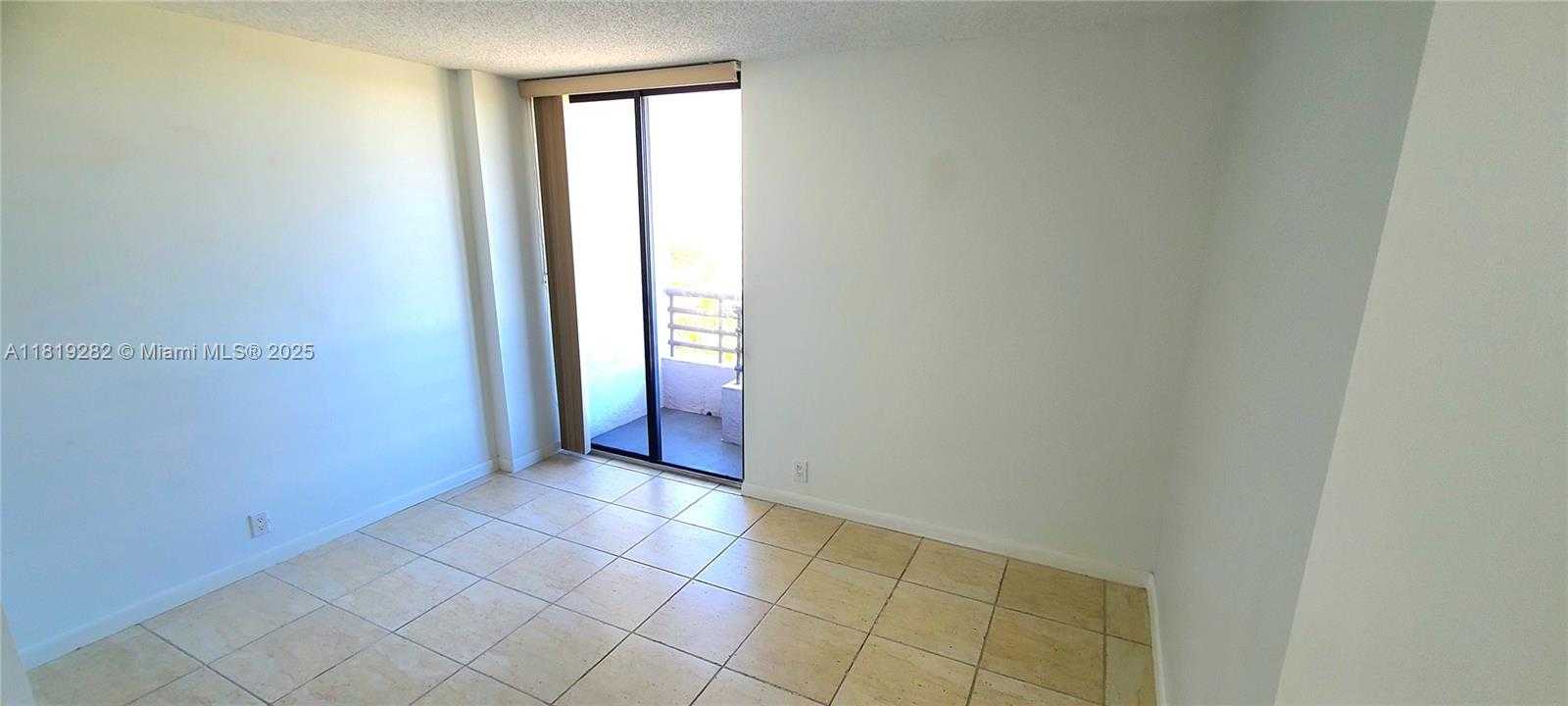 Small Image of 3300 NORTH EAST 191ST ST #1207, Aventura Number 5