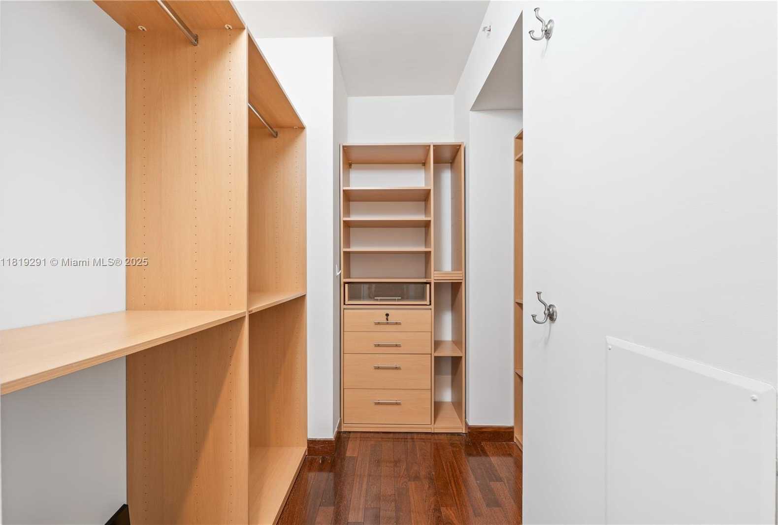 Small Image of 1331 BRICKELL BAY DR #308, Miami Number 14