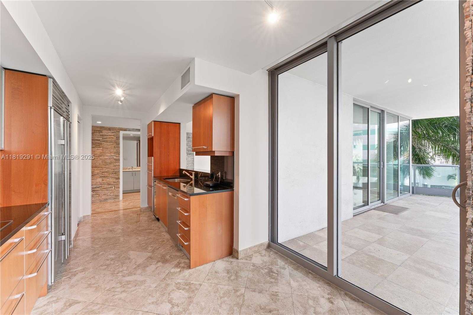 Small Image of 1331 BRICKELL BAY DR #308, Miami Number 4