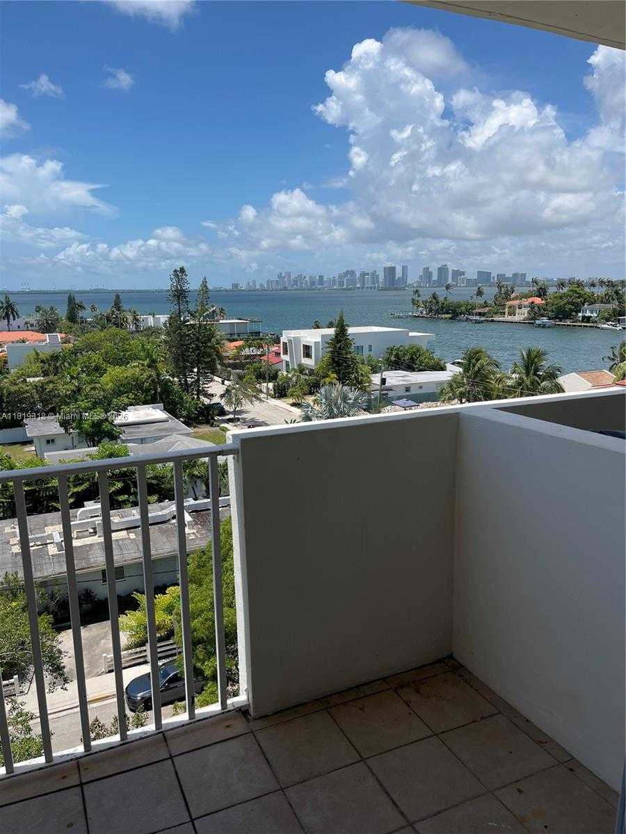 Small Image of 1455 NORTH TREASURE DR #7R, North Bay Village Number 8