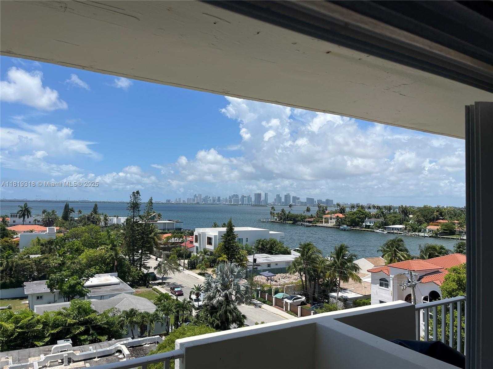 Small Image of 1455 NORTH TREASURE DR #7R, North Bay Village Number 9