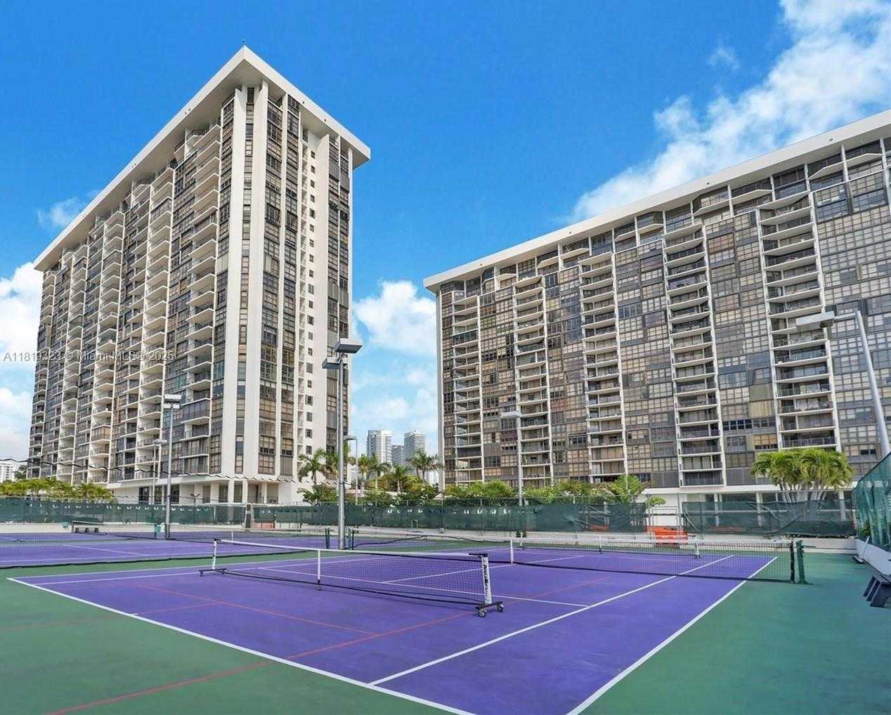 Small Image of 1901 BRICKELL AVE #B1508, Miami Number 28