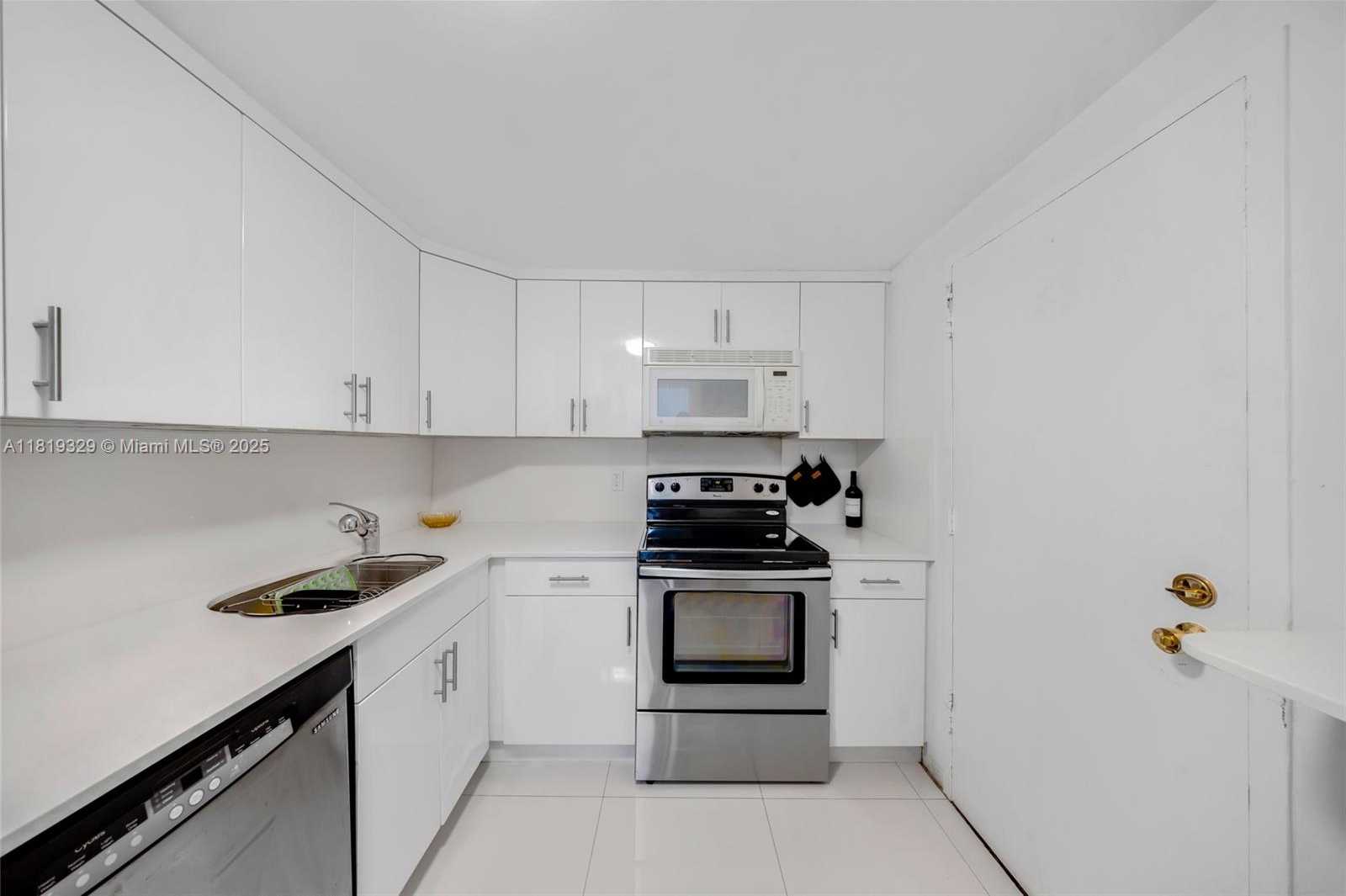 Small Image of 800 WEST AVE #736, Miami Beach Number 12