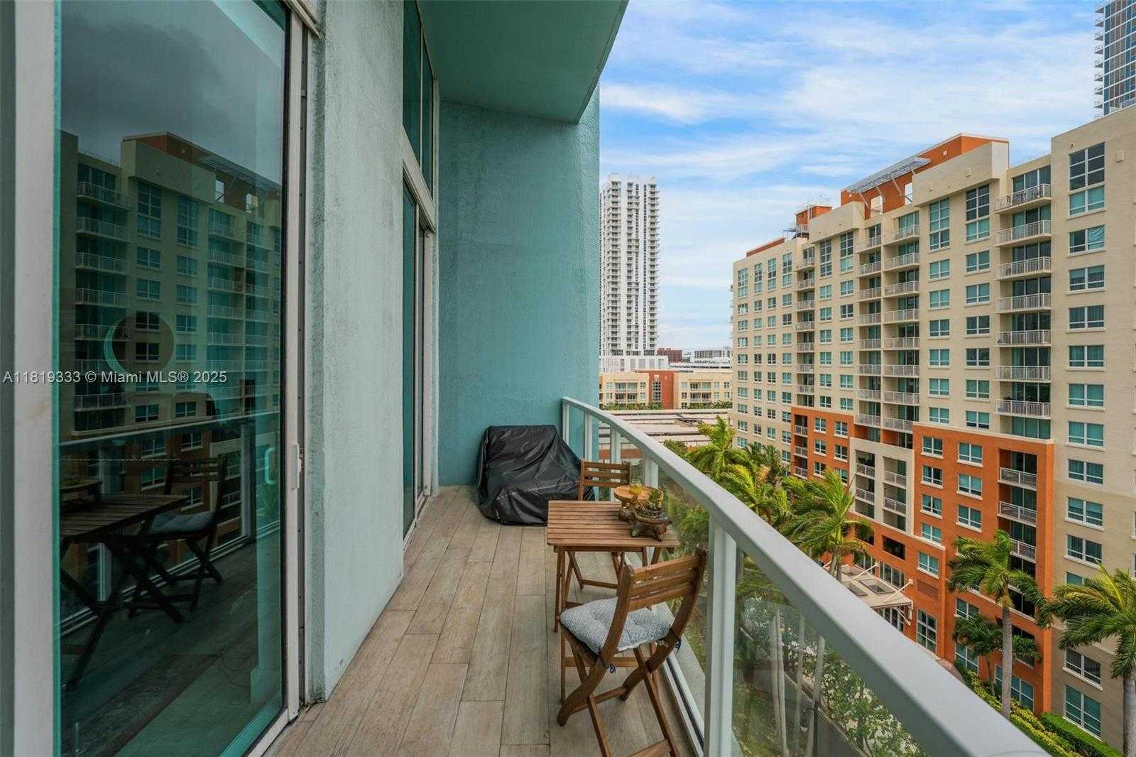 Small Image of 1900 NORTH BAYSHORE DR #1008, Miami Number 12