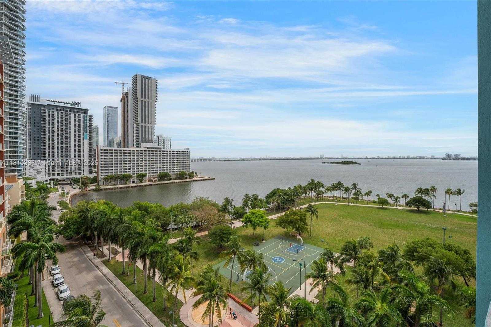 Small Image of 1900 NORTH BAYSHORE DR #1008, Miami Number 13