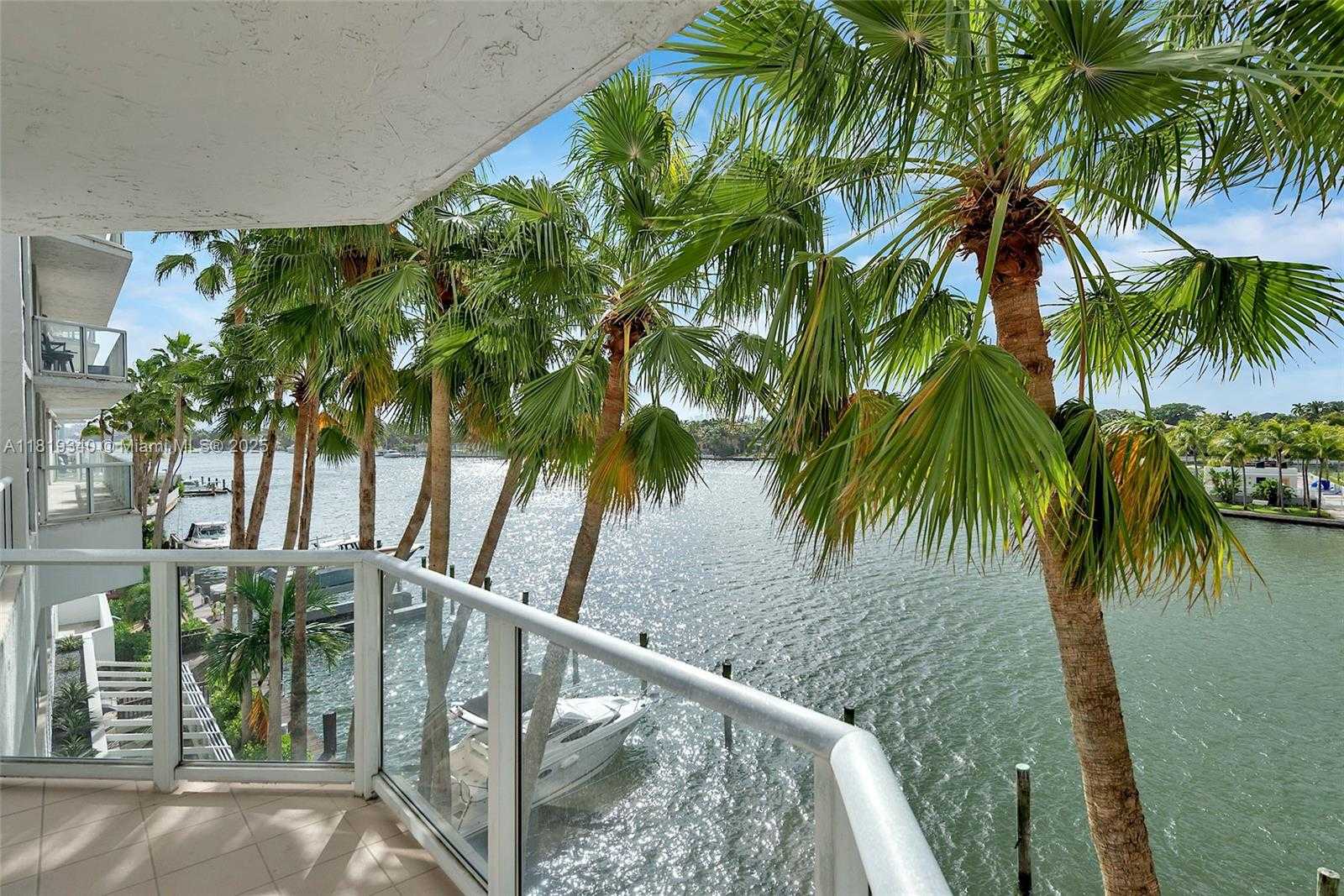 Small Image of 5900 COLLINS AVE #408, Miami Beach Number 2