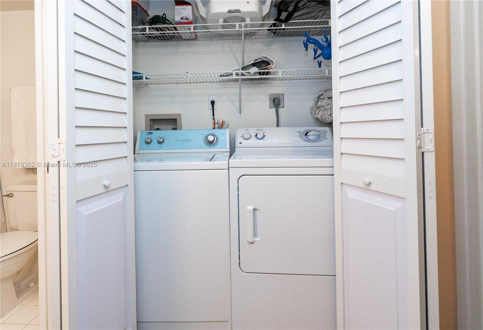 Small Image of 19601 EAST COUNTRY CLUB DR #7606, Aventura Number 14