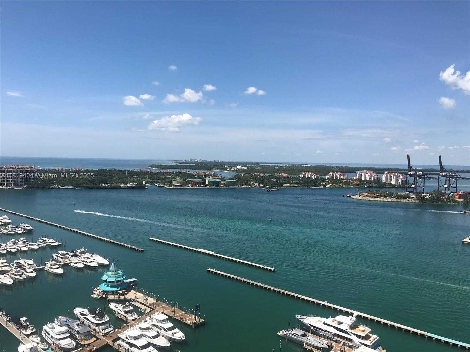 Small Image of 400 ALTON RD #2504, Miami Beach Number 13