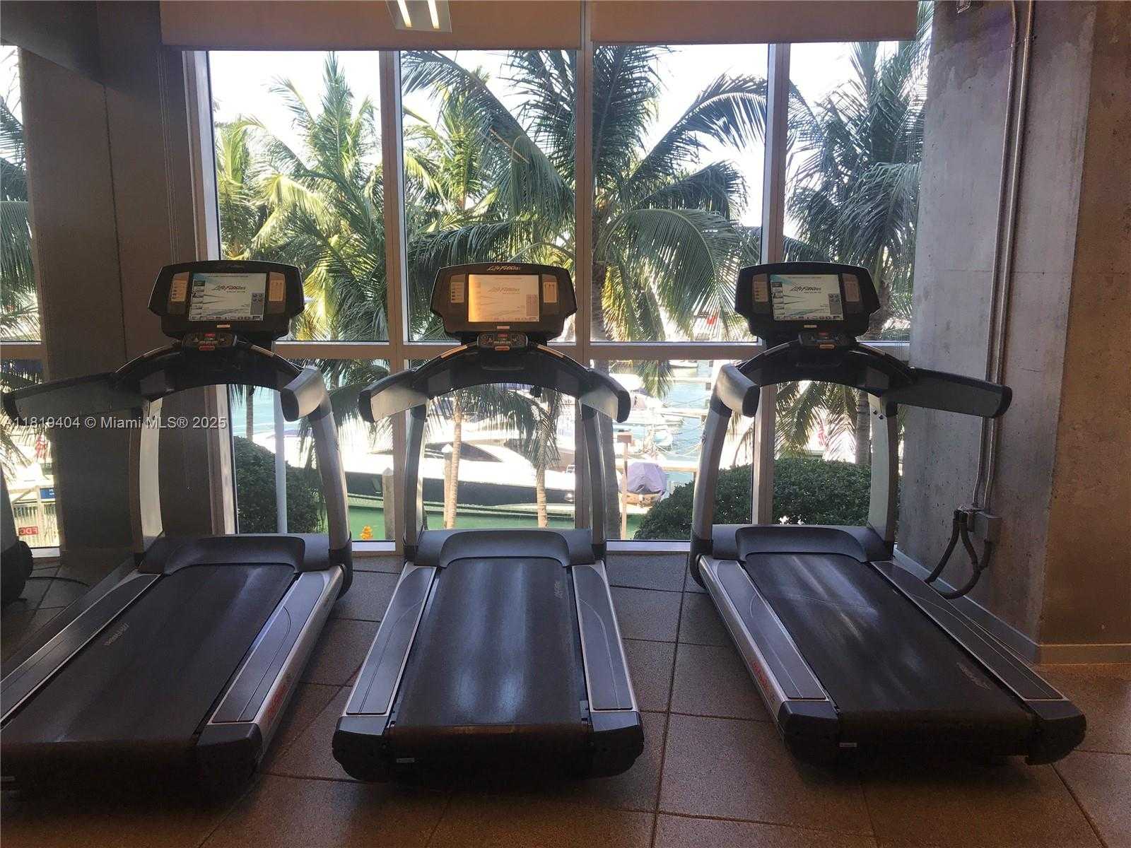 Small Image of 400 ALTON RD #2504, Miami Beach Number 18