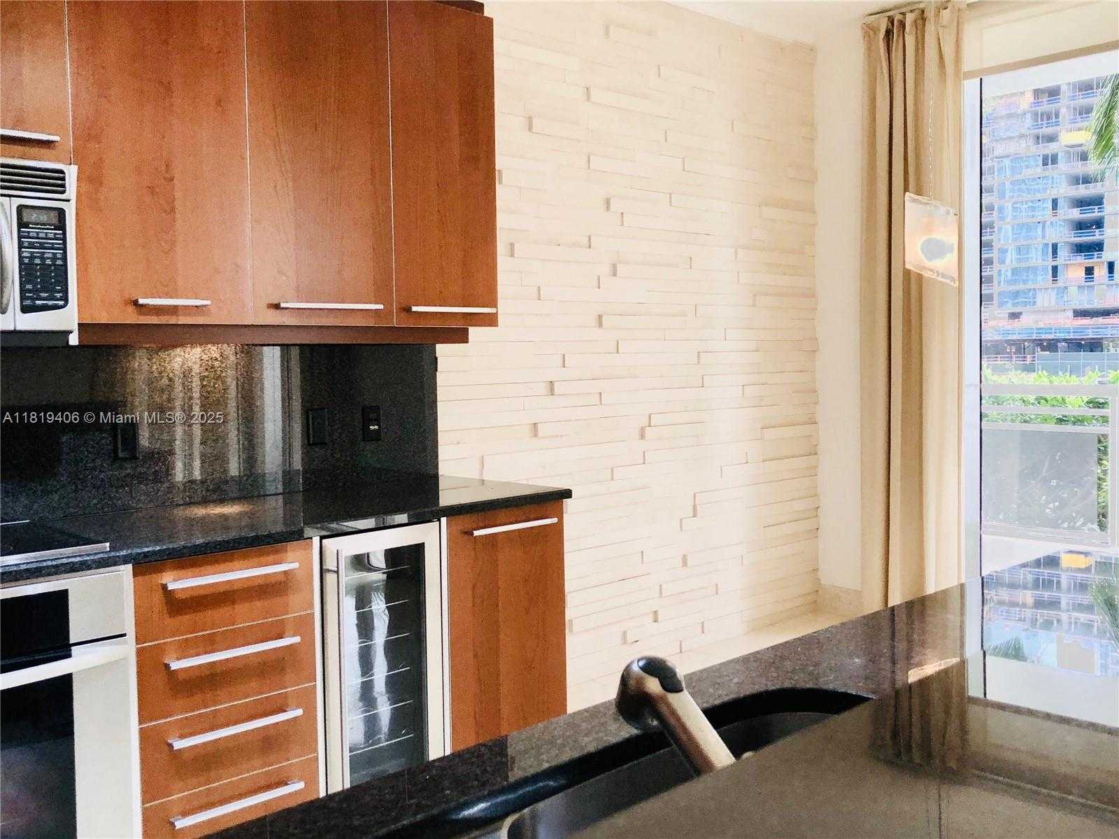 Small Image of 901 BRICKELL KEY BL #205, Miami Number 23