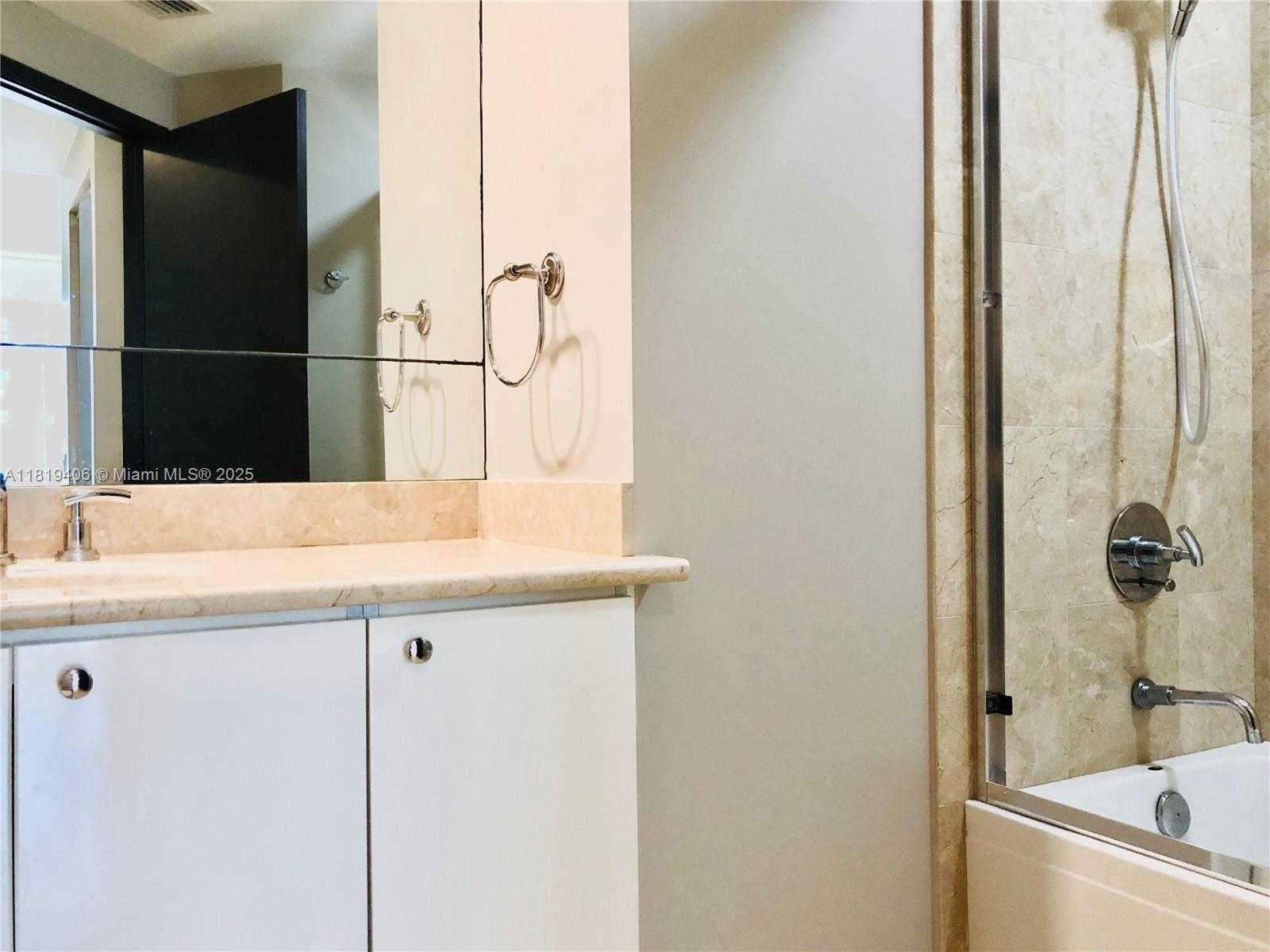 Small Image of 901 BRICKELL KEY BL #205, Miami Number 26