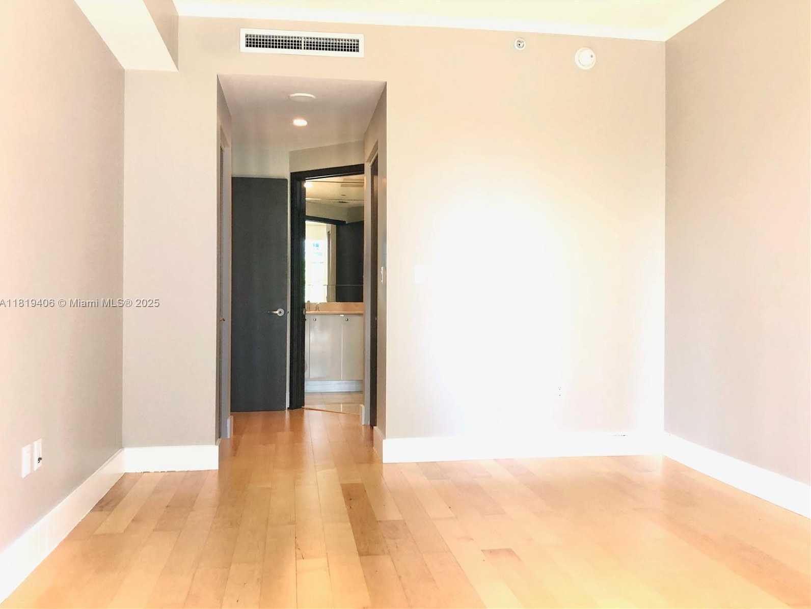 Small Image of 901 BRICKELL KEY BL #205, Miami Number 29