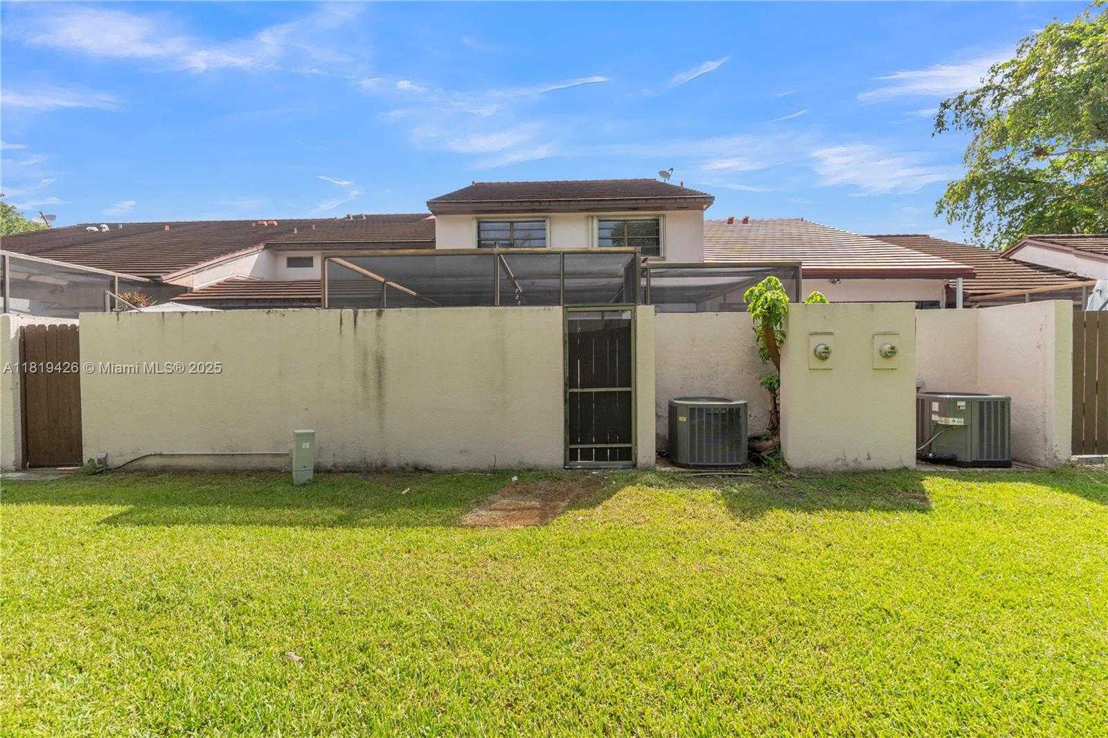 Small Image of 9099 SOUTH WEST 133RD CT #E, Miami Number 34