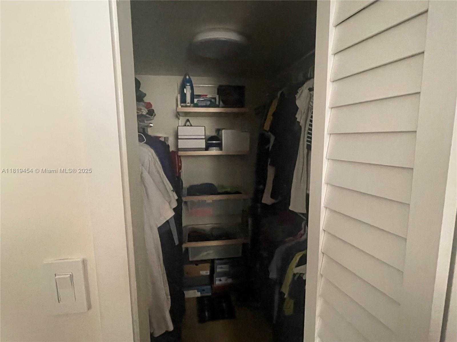 Small Image of 2625 COLLINS AVE #312, Miami Beach Number 18