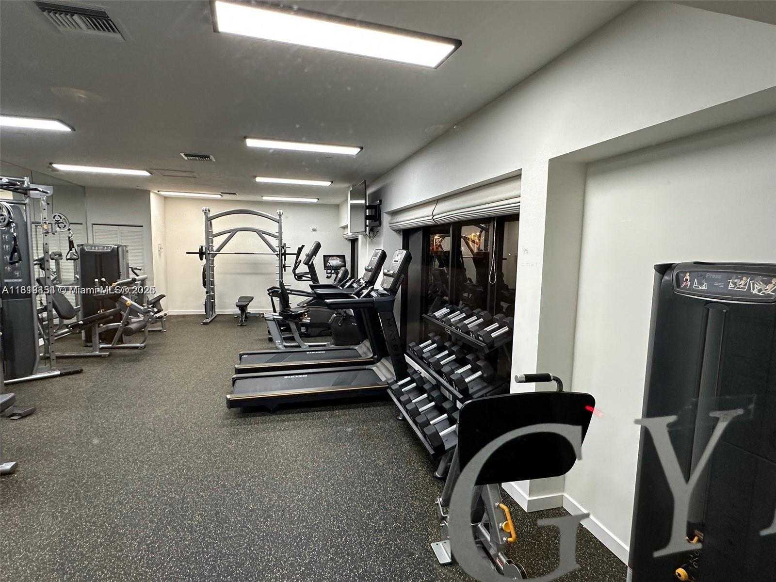 Small Image of 2625 COLLINS AVE #312, Miami Beach Number 21