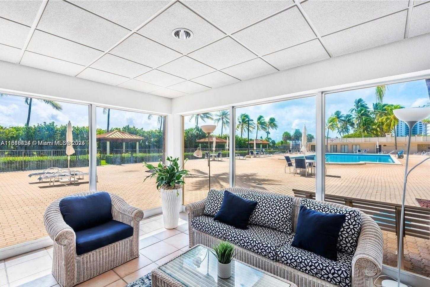 Small Image of 2625 COLLINS AVE #312, Miami Beach Number 31