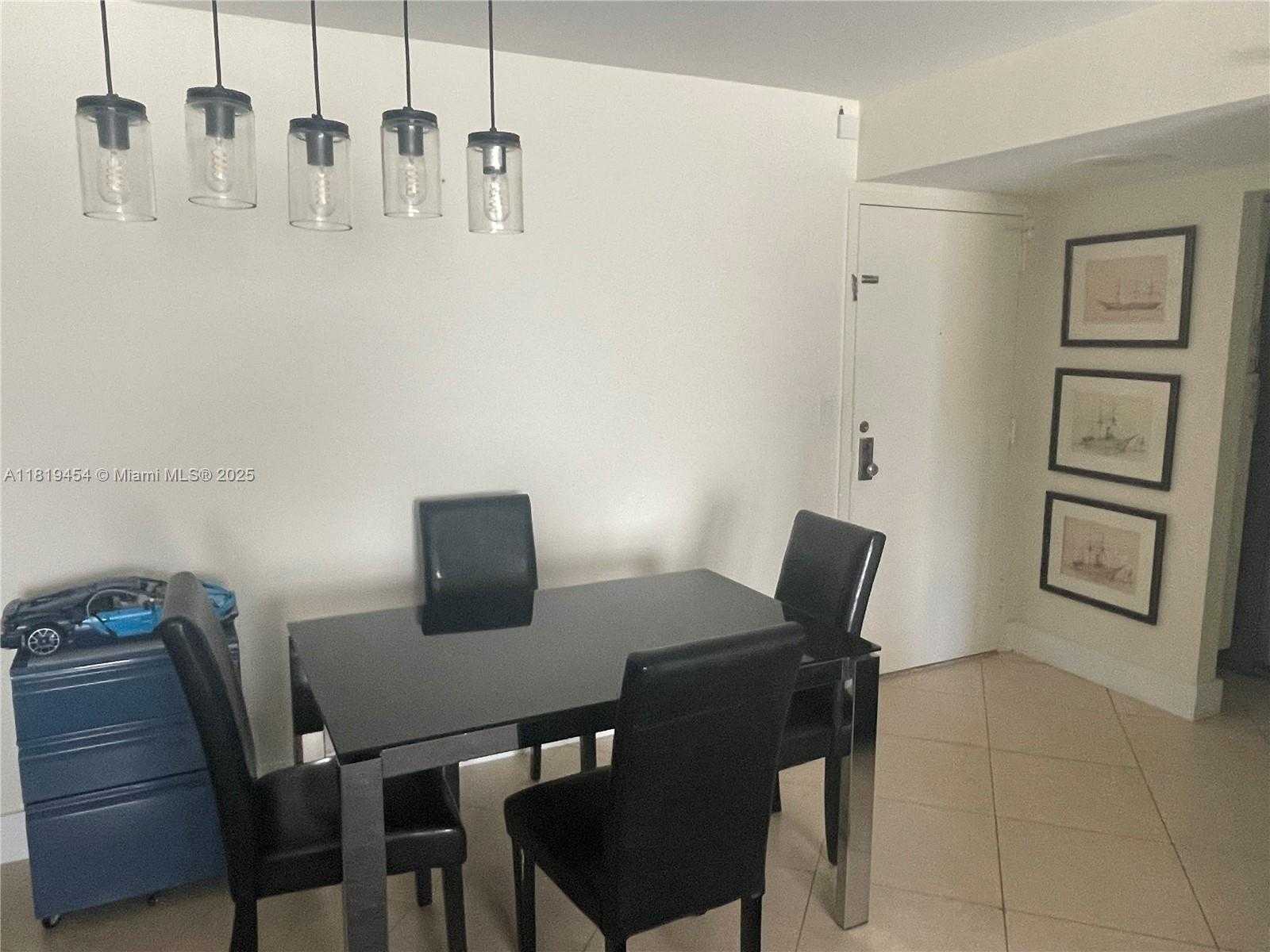 Small Image of 2625 COLLINS AVE #312, Miami Beach Number 8
