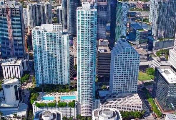 Small Image of 950 BRICKELL BAY DR #1701, Miami Number 28