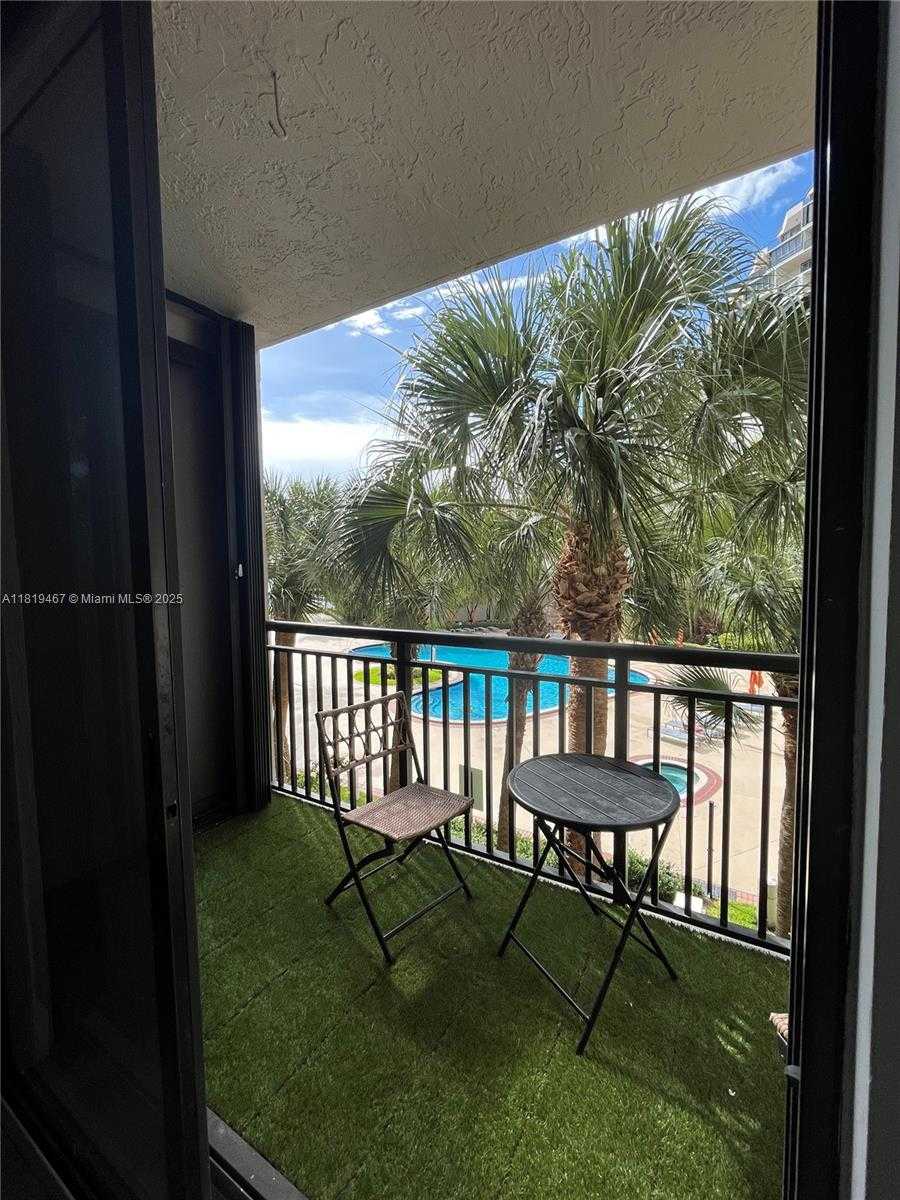Small Image of 540 BRICKELL KEY DR #301, Miami Number 17