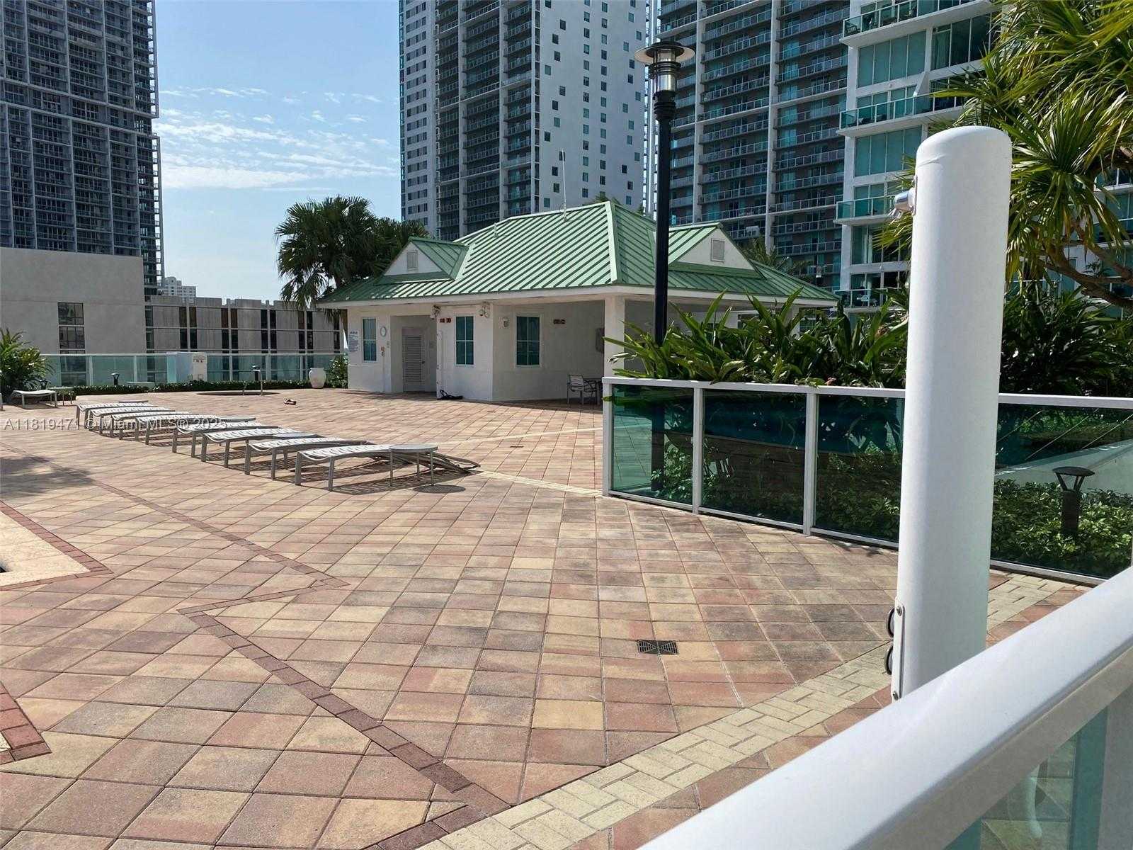 Small Image of 31 SOUTH EAST 5TH ST #2008, Miami Number 12