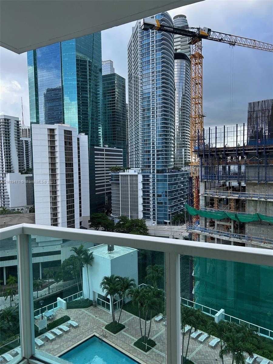 Small Image of 31 SOUTH EAST 5TH ST #2008, Miami Number 32