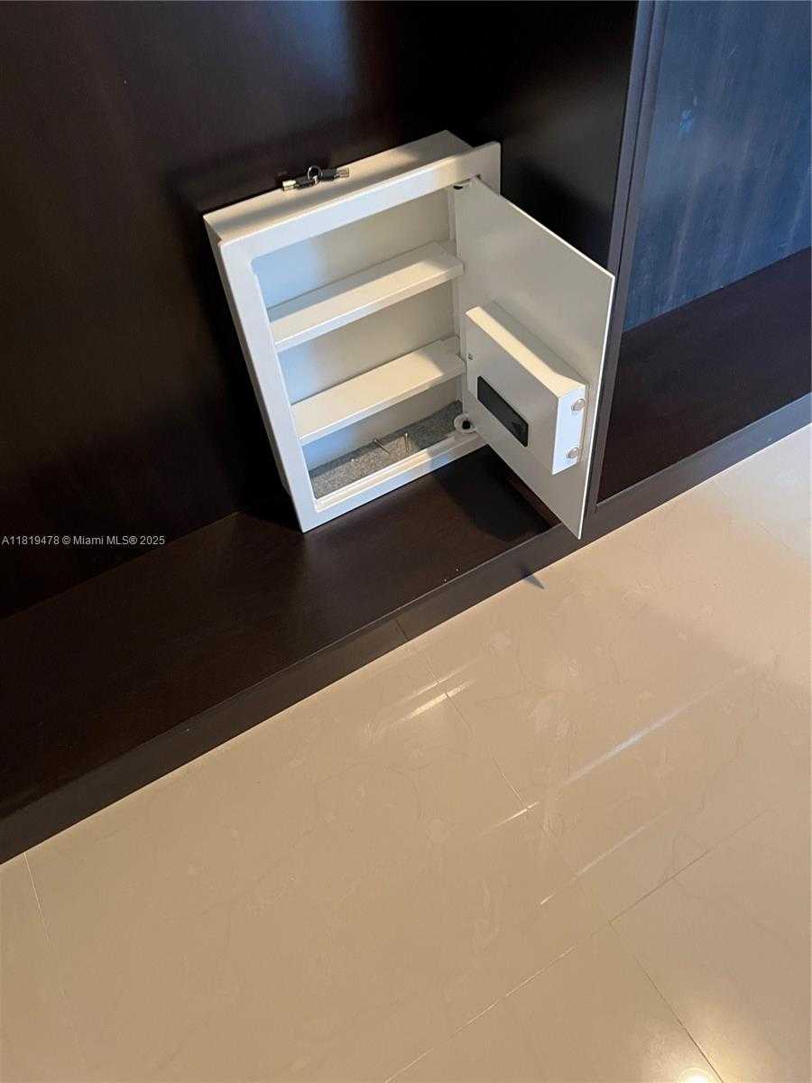 Small Image of 2950 NORTH EAST 188TH ST #446, Aventura Number 57