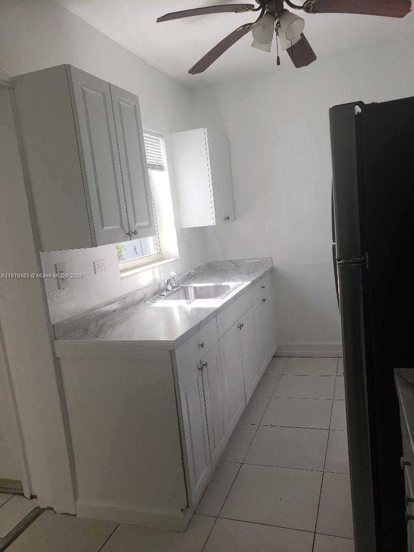 Small Image of 2149 NORTH EAST 179TH ST #HOUSE, North Miami Beach Number 4