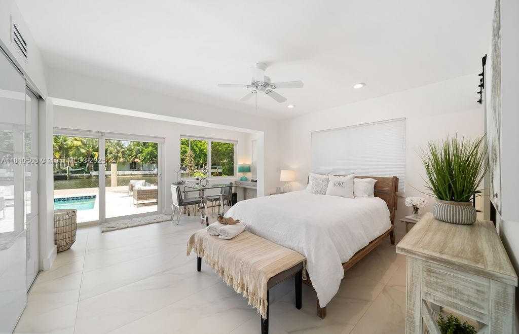 Small Image of 1611 SOUTH EAST 8TH ST, Fort Lauderdale Number 15