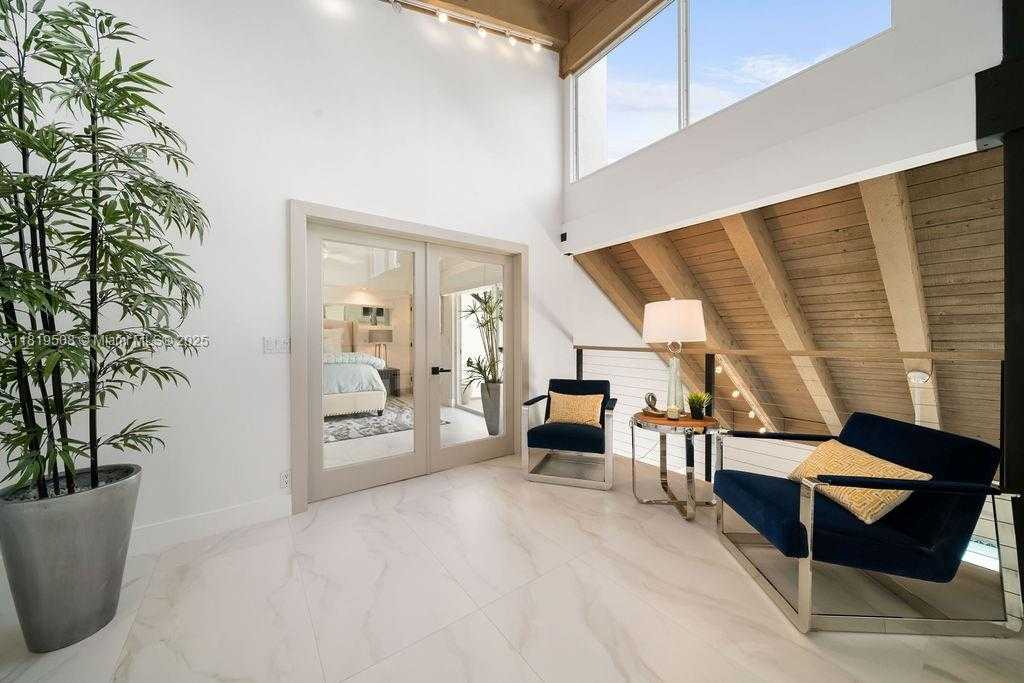Small Image of 1611 SOUTH EAST 8TH ST, Fort Lauderdale Number 19