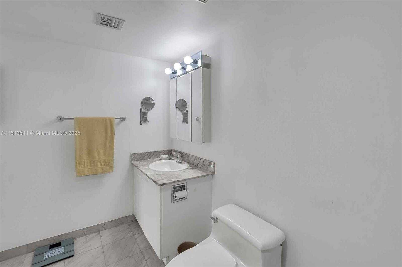 Small Image of 9455 COLLINS AVE #PH-10, Surfside Number 19