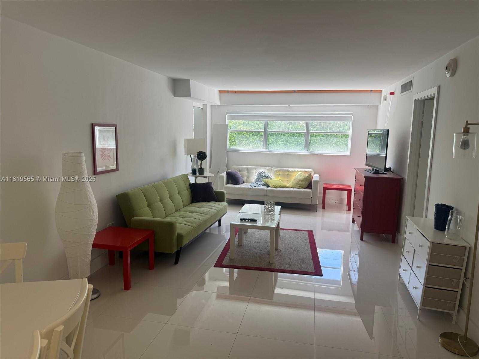 Small Image of 1881 WASHINGTON AVE #2E, Miami Beach Number 7