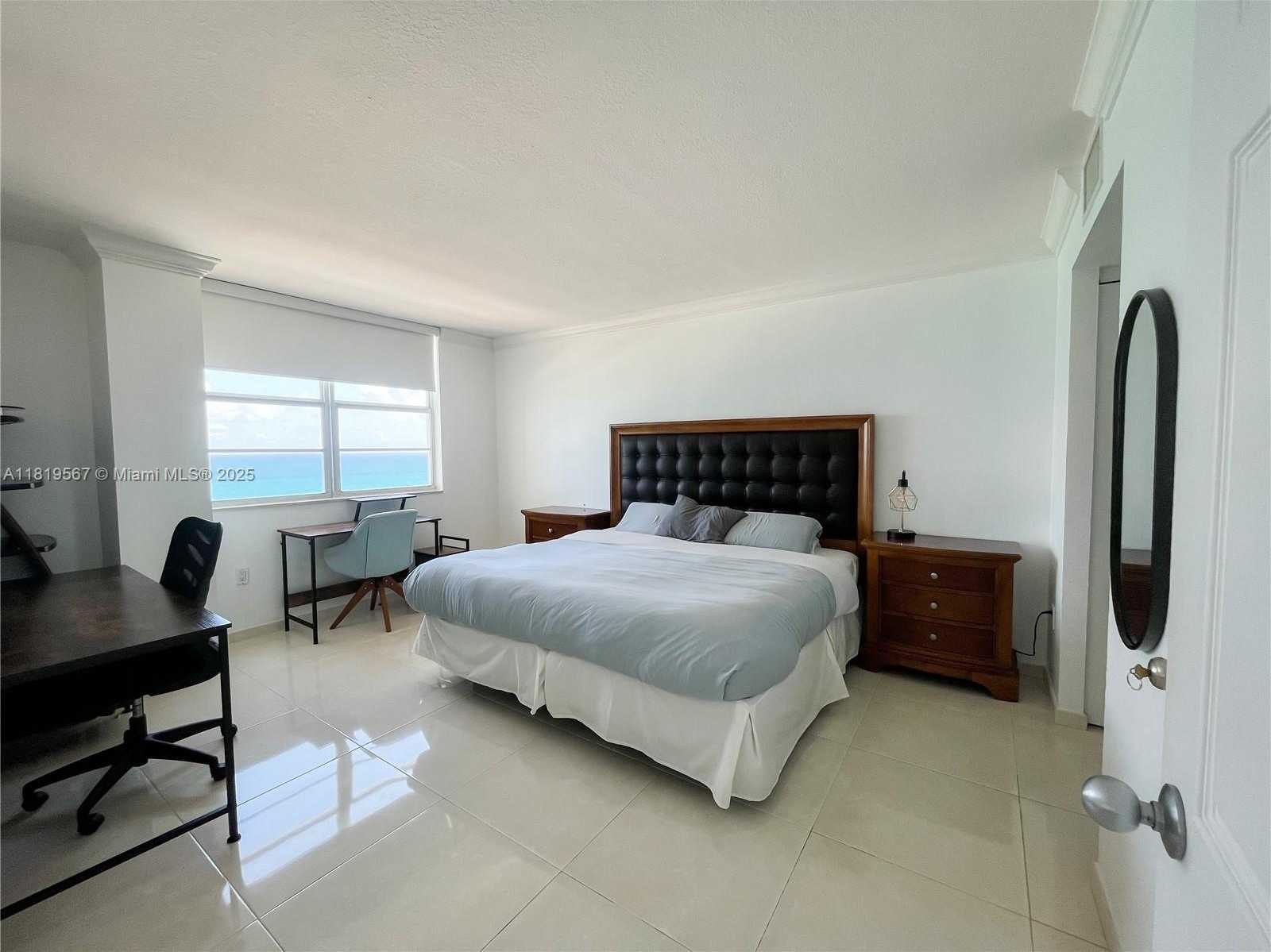 Small Image of 5701 COLLINS AVE #1506, Miami Beach Number 16