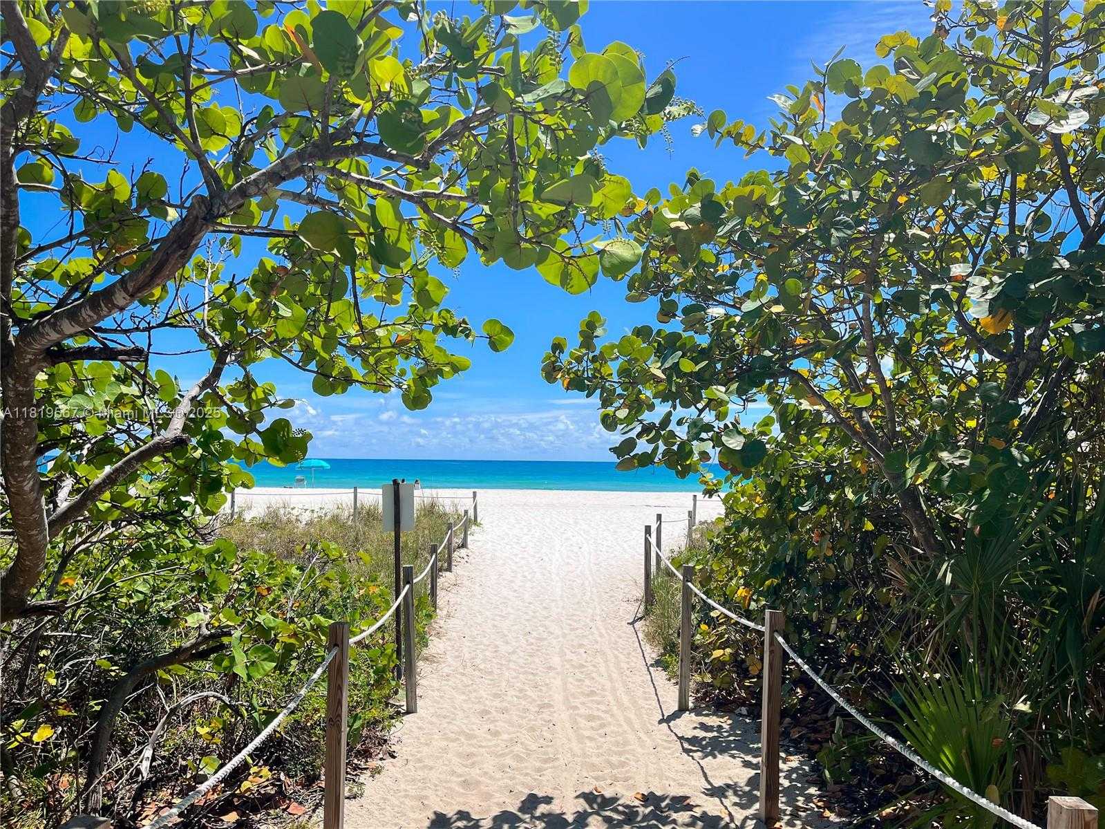 Small Image of 5701 COLLINS AVE #1506, Miami Beach Number 30