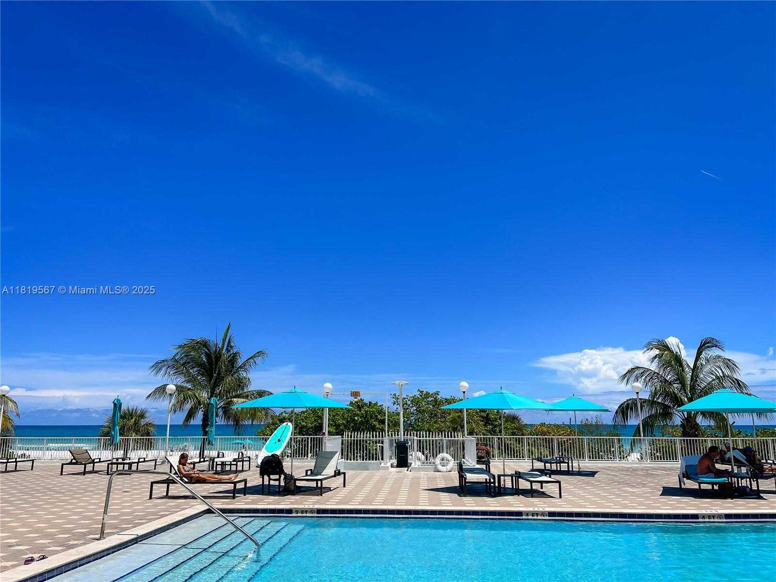 Small Image of 5701 COLLINS AVE #1506, Miami Beach Number 34