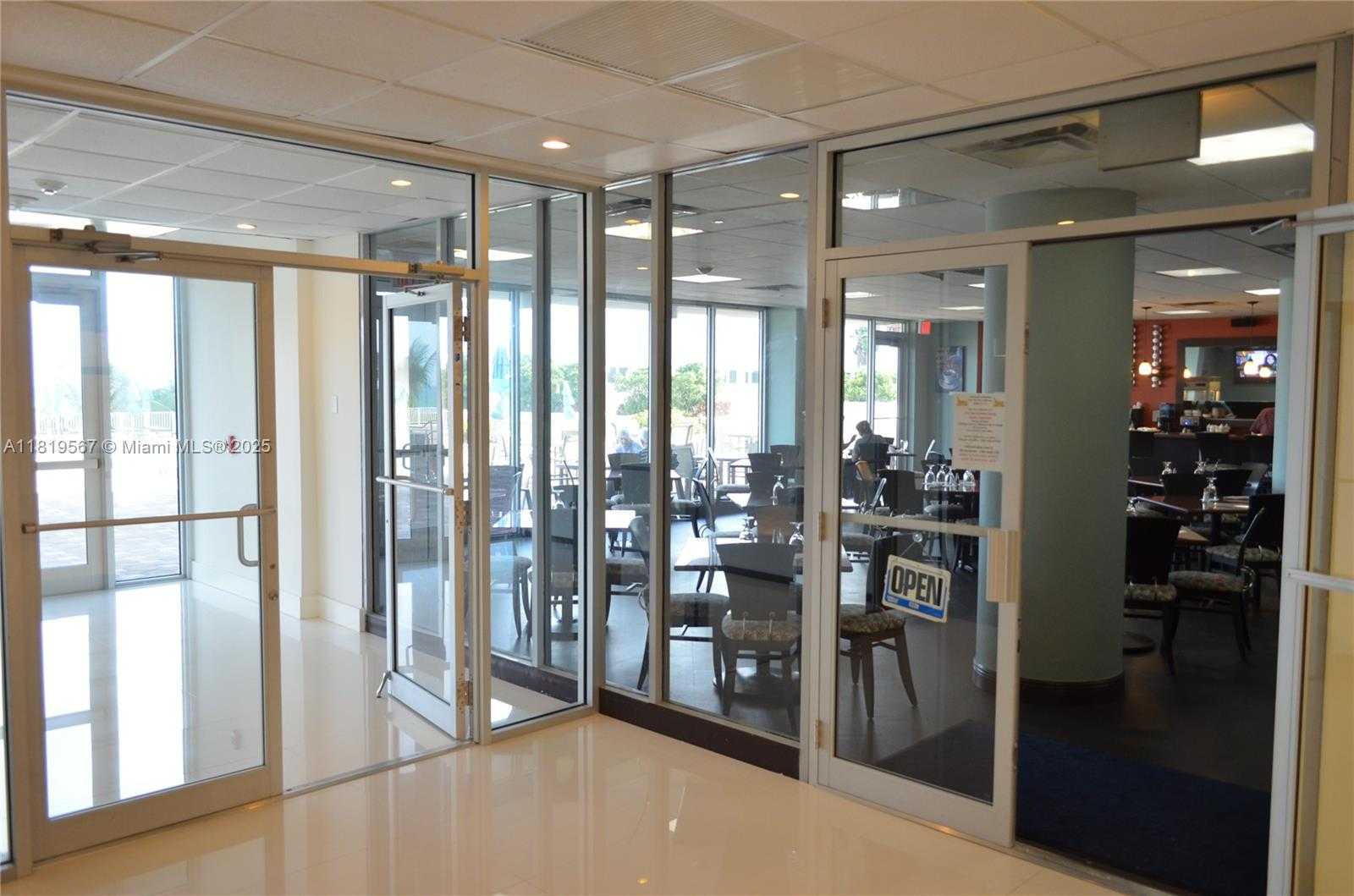 Small Image of 5701 COLLINS AVE #1506, Miami Beach Number 37