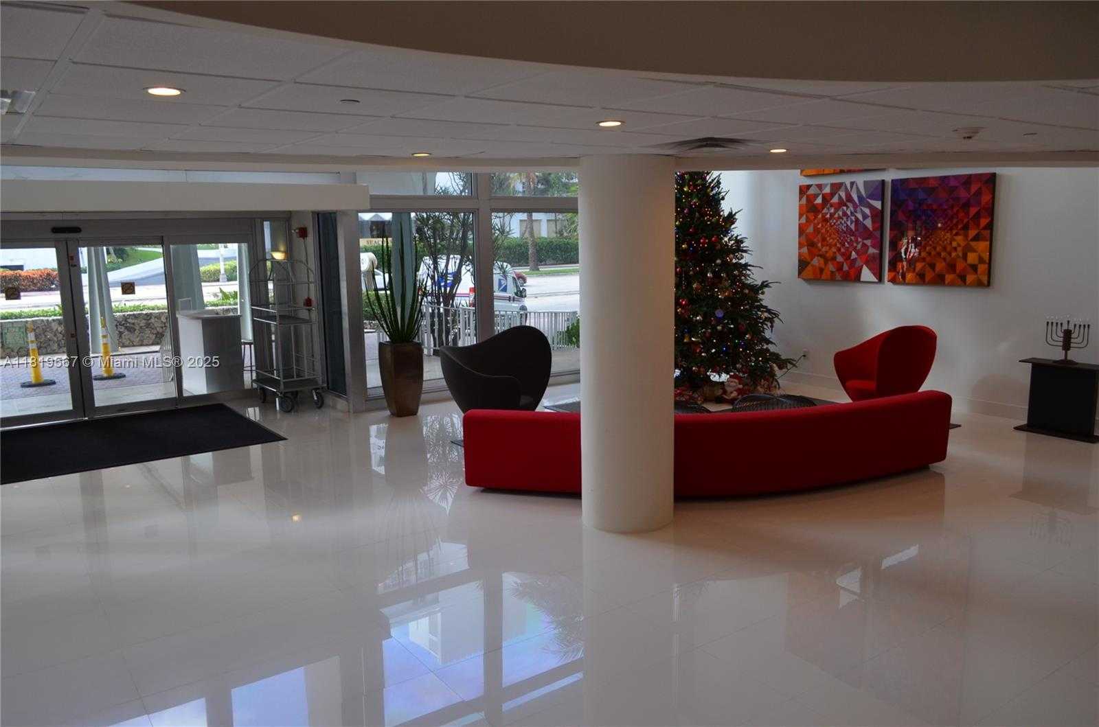 Small Image of 5701 COLLINS AVE #1506, Miami Beach Number 38