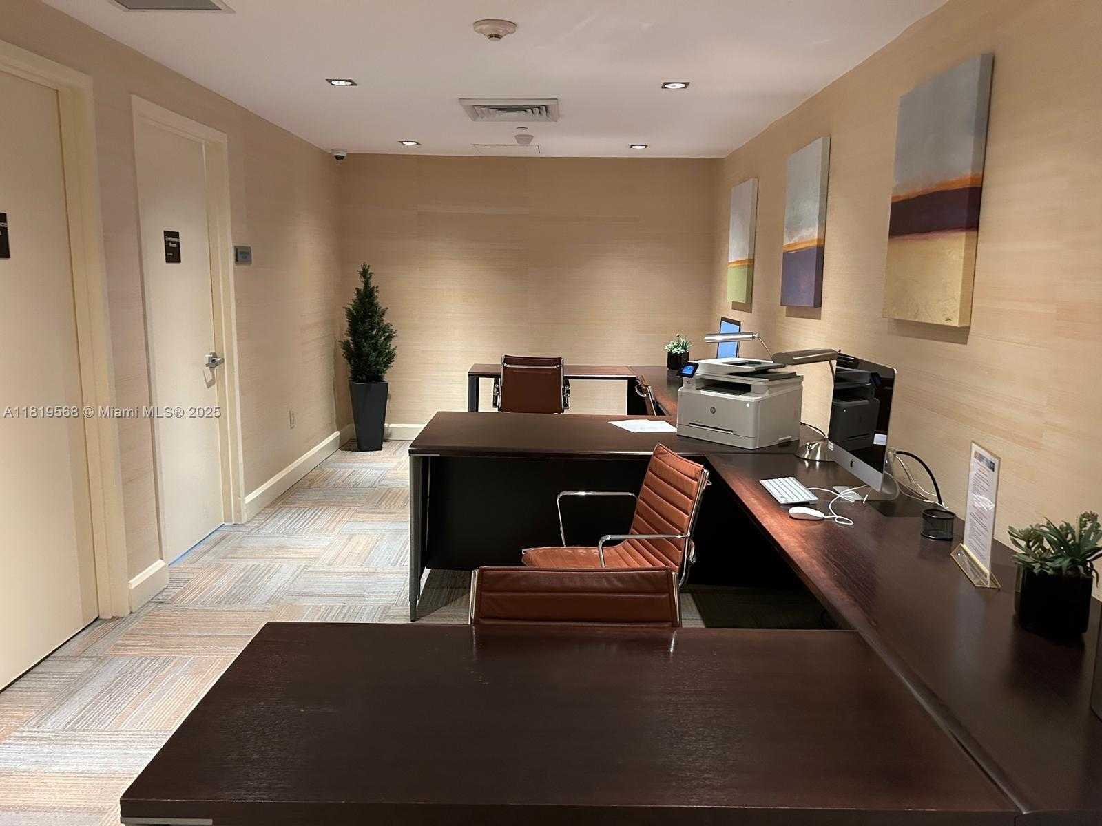 Small Image of 950 BRICKELL BAY DR #3402, Miami Number 17