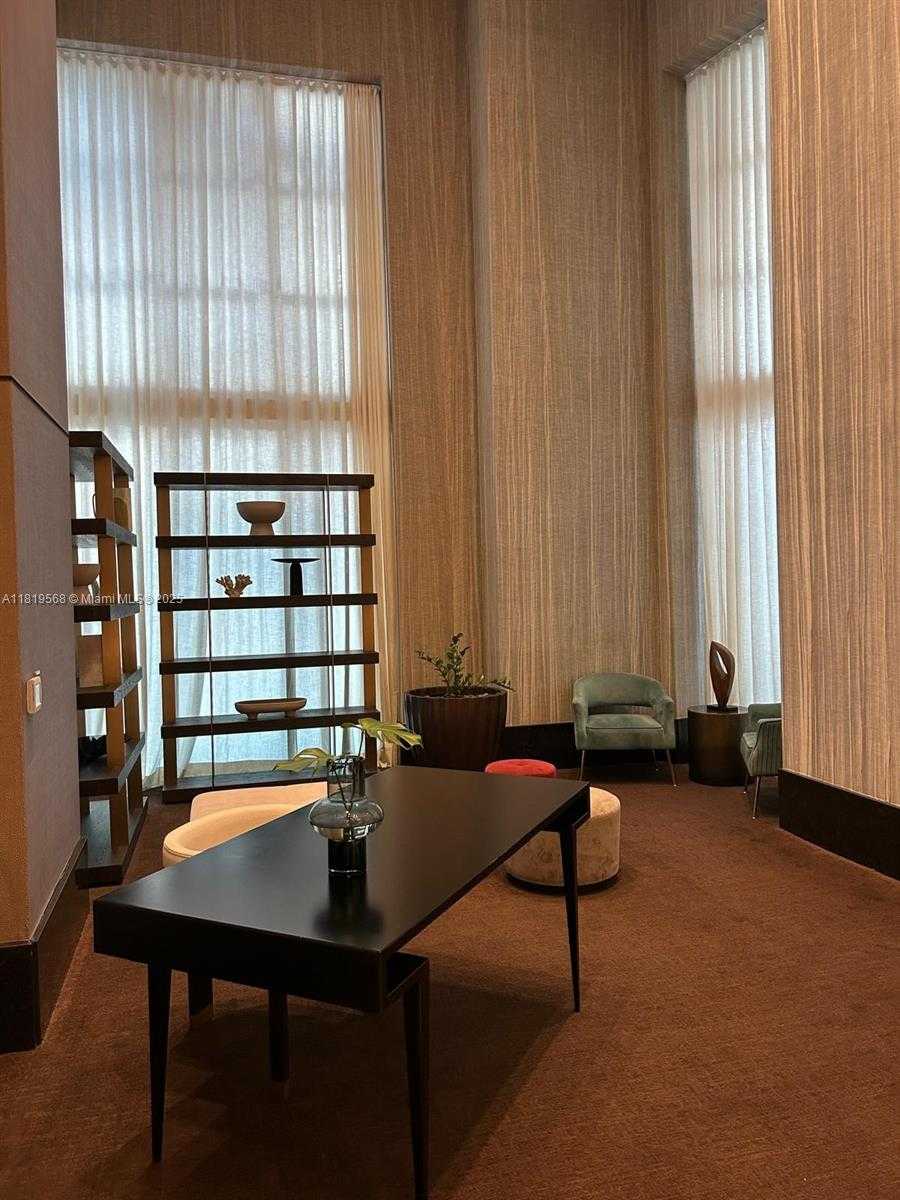 Small Image of 950 BRICKELL BAY DR #3402, Miami Number 19