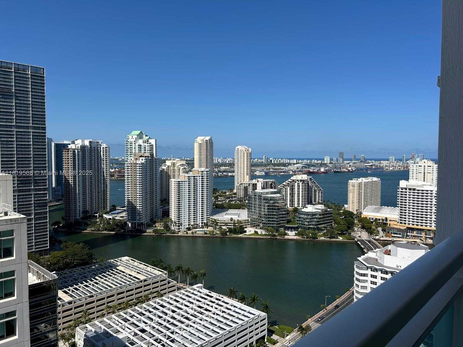 Small Image of 950 BRICKELL BAY DR #3402, Miami Number 3