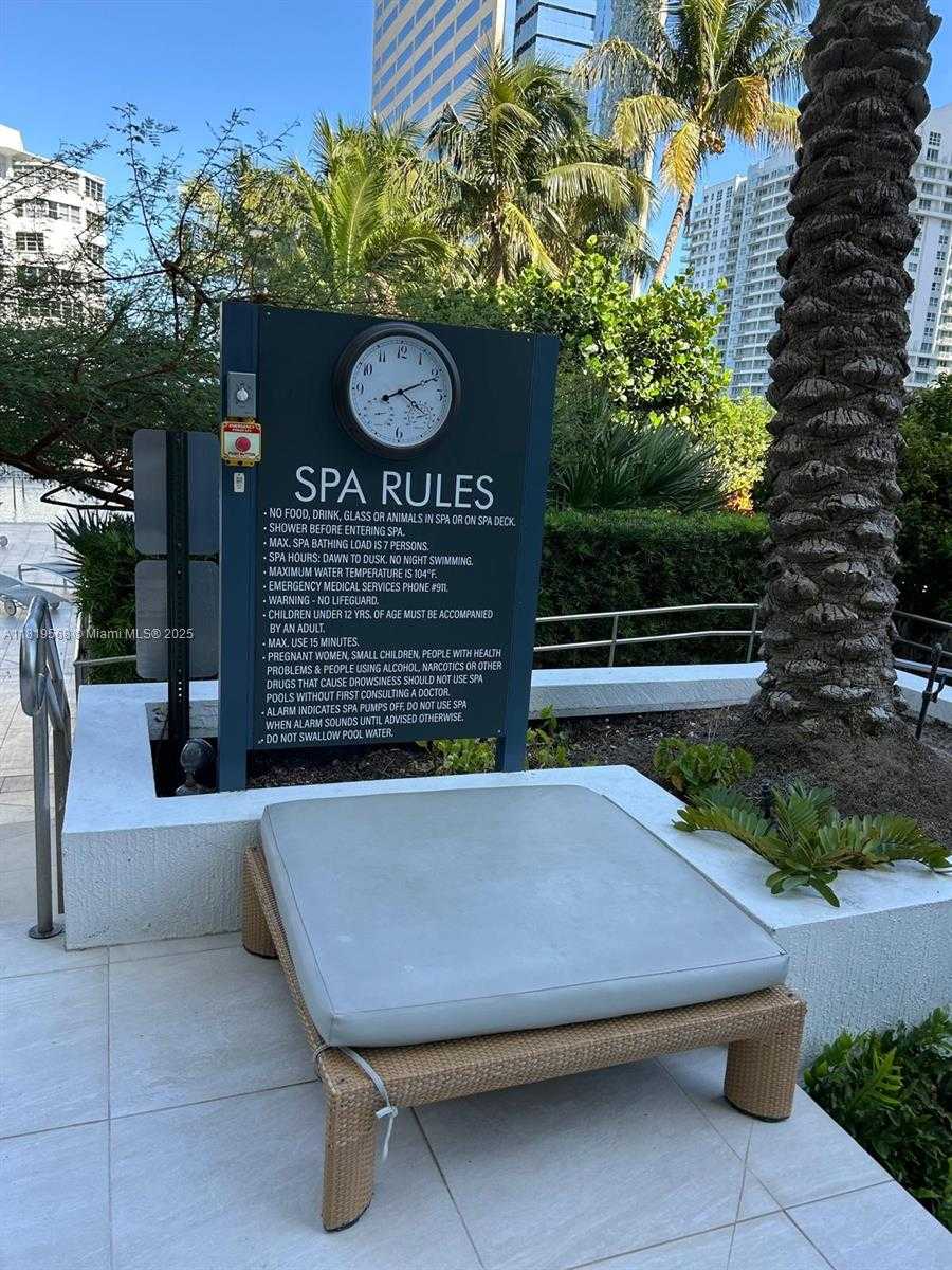 Small Image of 950 BRICKELL BAY DR #3402, Miami Number 9