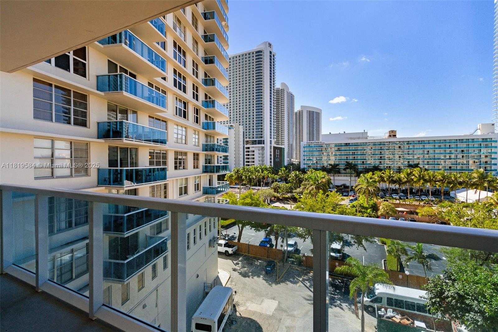Small Image of 3800 SOUTH OCEAN DR #510, Hollywood Number 5