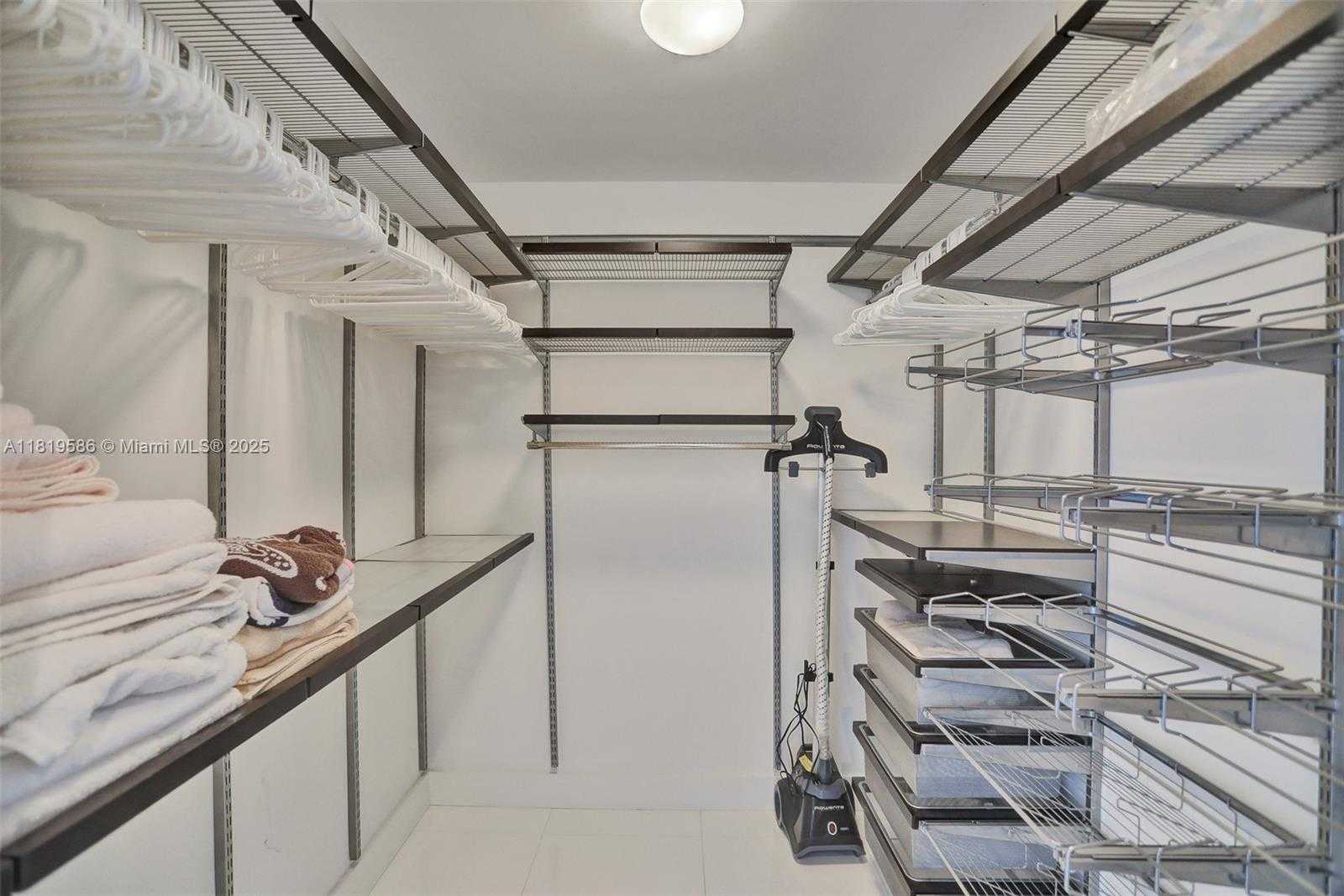 Small Image of 1100 BISCAYNE BLVD #3002, Miami Number 12