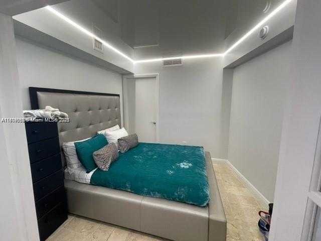 Small Image of 1800 SOUTH OCEAN DR #2309, Hallandale Beach Number 14
