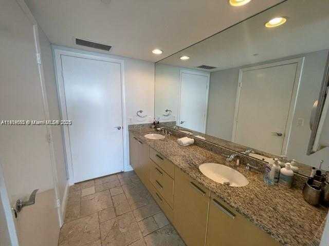 Small Image of 1800 SOUTH OCEAN DR #2309, Hallandale Beach Number 15