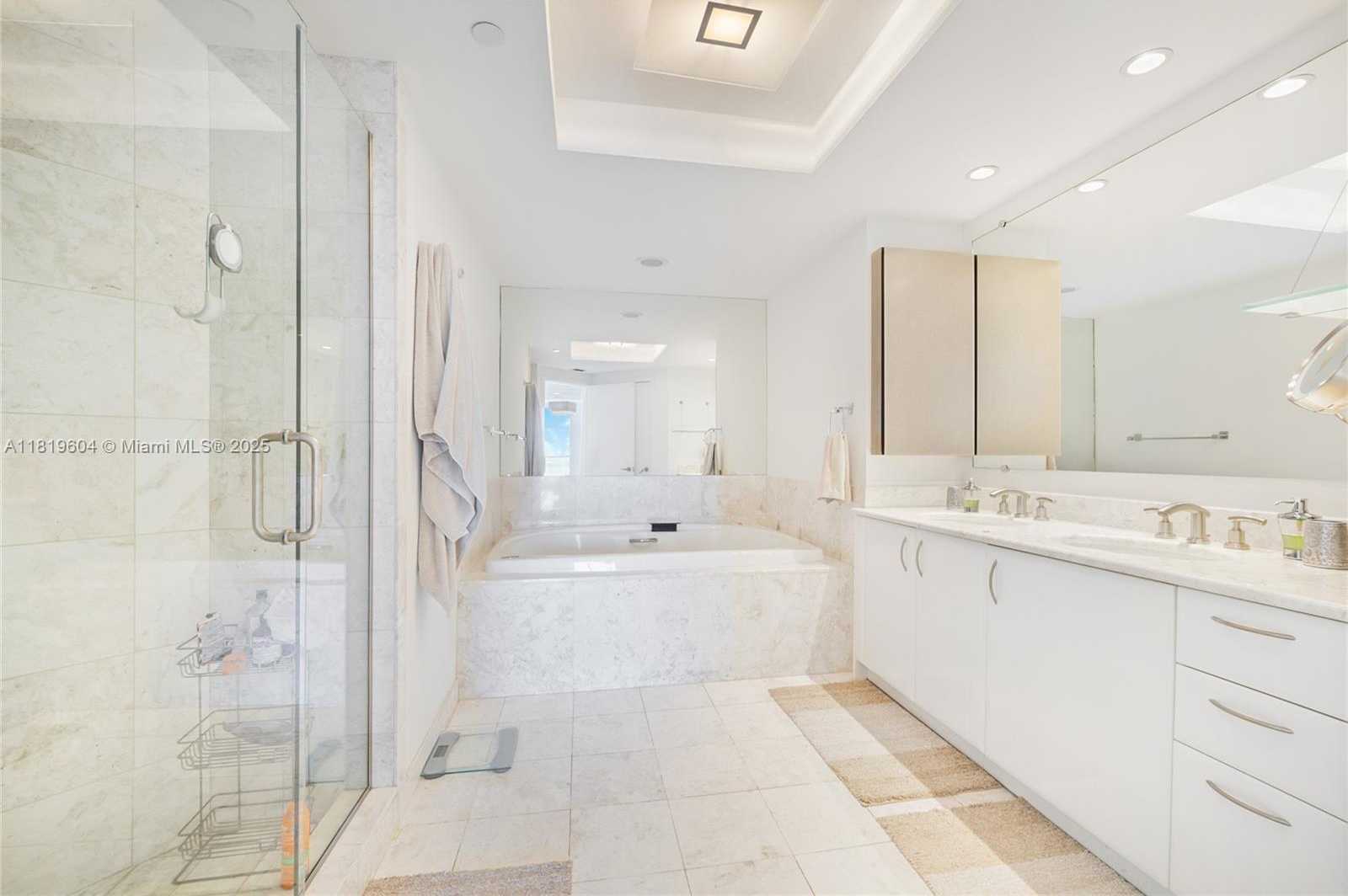 Small Image of 1331 BRICKELL BAY DR #2511, Miami Number 16