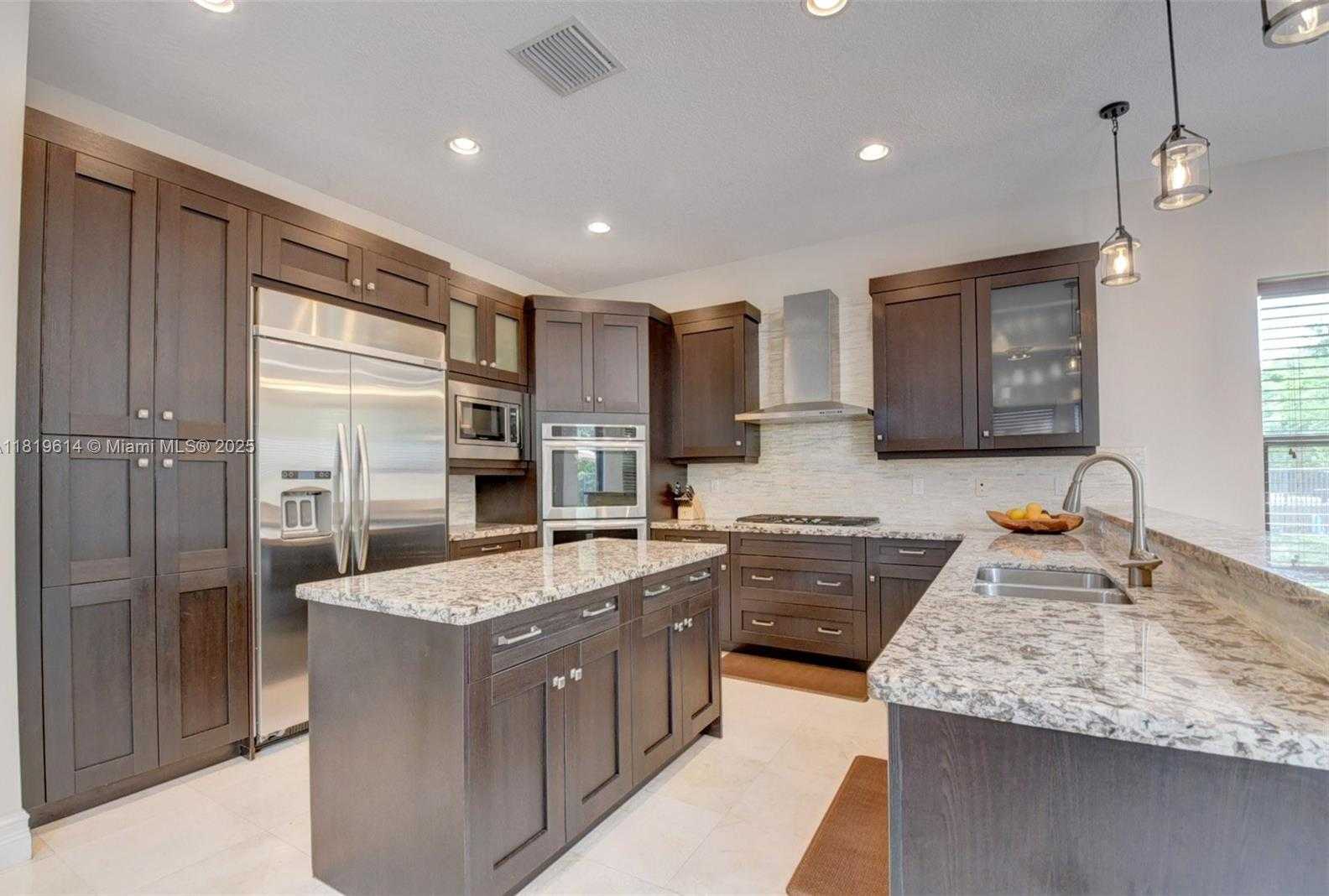 Small Image of 16939 BRIDGE CROSSING CIR, Delray Beach Number 20