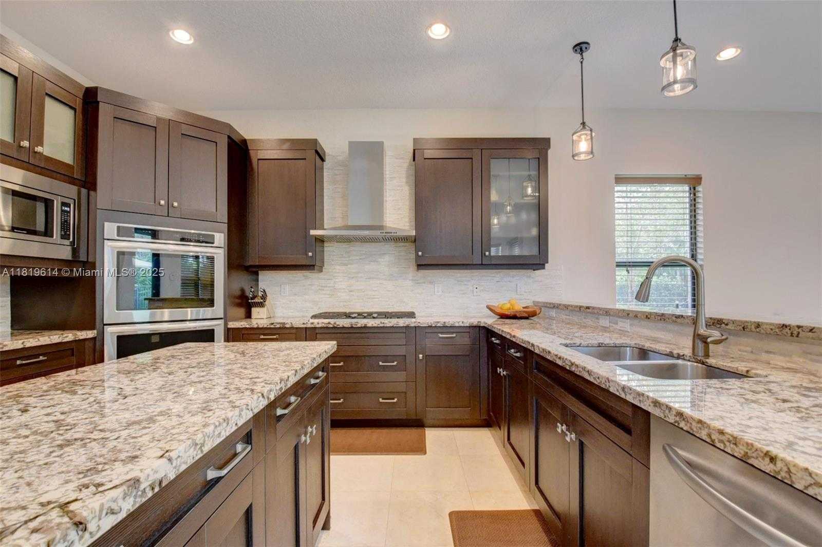 Small Image of 16939 BRIDGE CROSSING CIR, Delray Beach Number 22