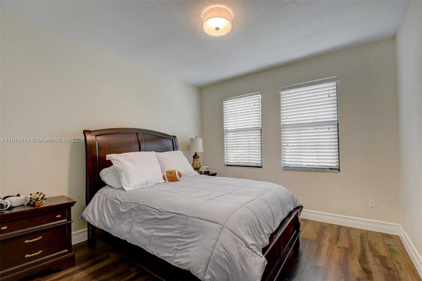 Small Image of 16939 BRIDGE CROSSING CIR, Delray Beach Number 44